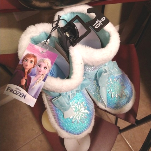 Disney- NWT Frozen Light Blue Girls Boot Slippers- Size 9/10 - Picture 2 of 9